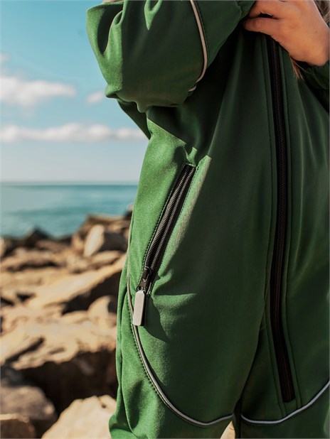 {{photo.Alt || photo.Description || 'Комбинезон софтшелл'}}