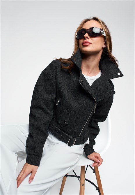 {{photo.Alt || photo.Description || 'Куртка'}}