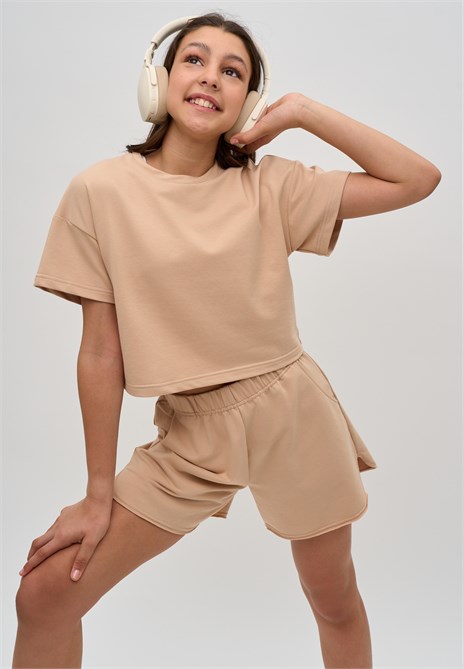 {{photo.Alt || photo.Description || 'Шорты'}}