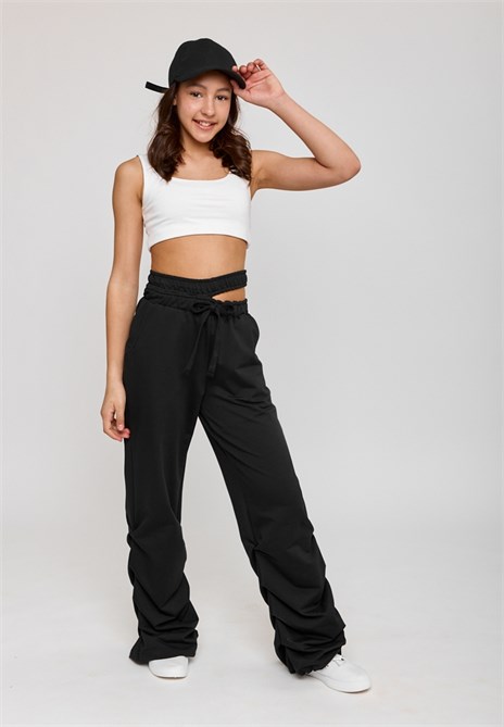 {{photo.Alt || photo.Description || 'Брюки'}}