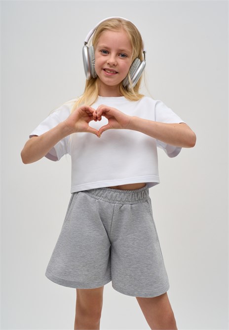 {{photo.Alt || photo.Description || 'Шорты'}}